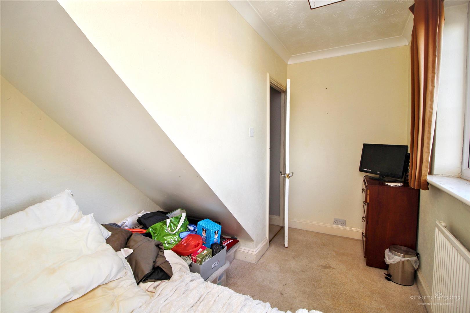 Thicket Road, Tilehurst, Reading